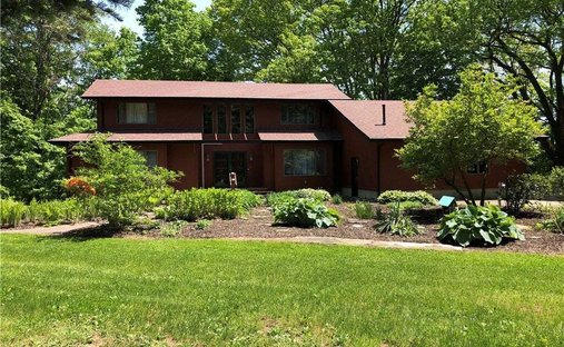 House in Conneaut, Ohio, United States 1