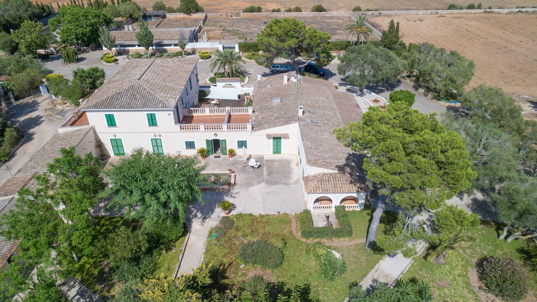 Finca in Llucmajor, Balearic Islands, Spain 2 - 18949789