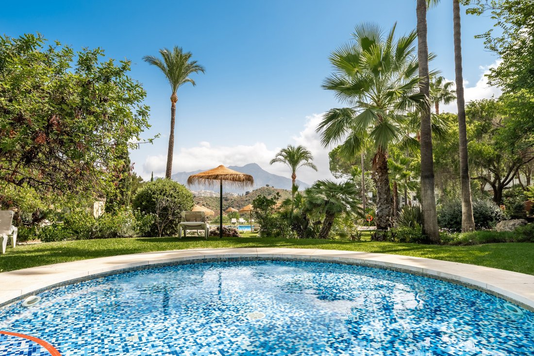 Penthouse in La Quinta, Benahavis, Andalusia 2 - 18953385
