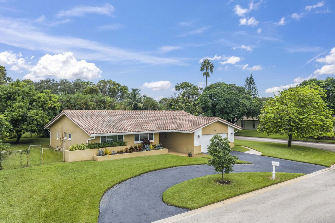 House in Coral Springs, Florida, United States 1 - 18952627