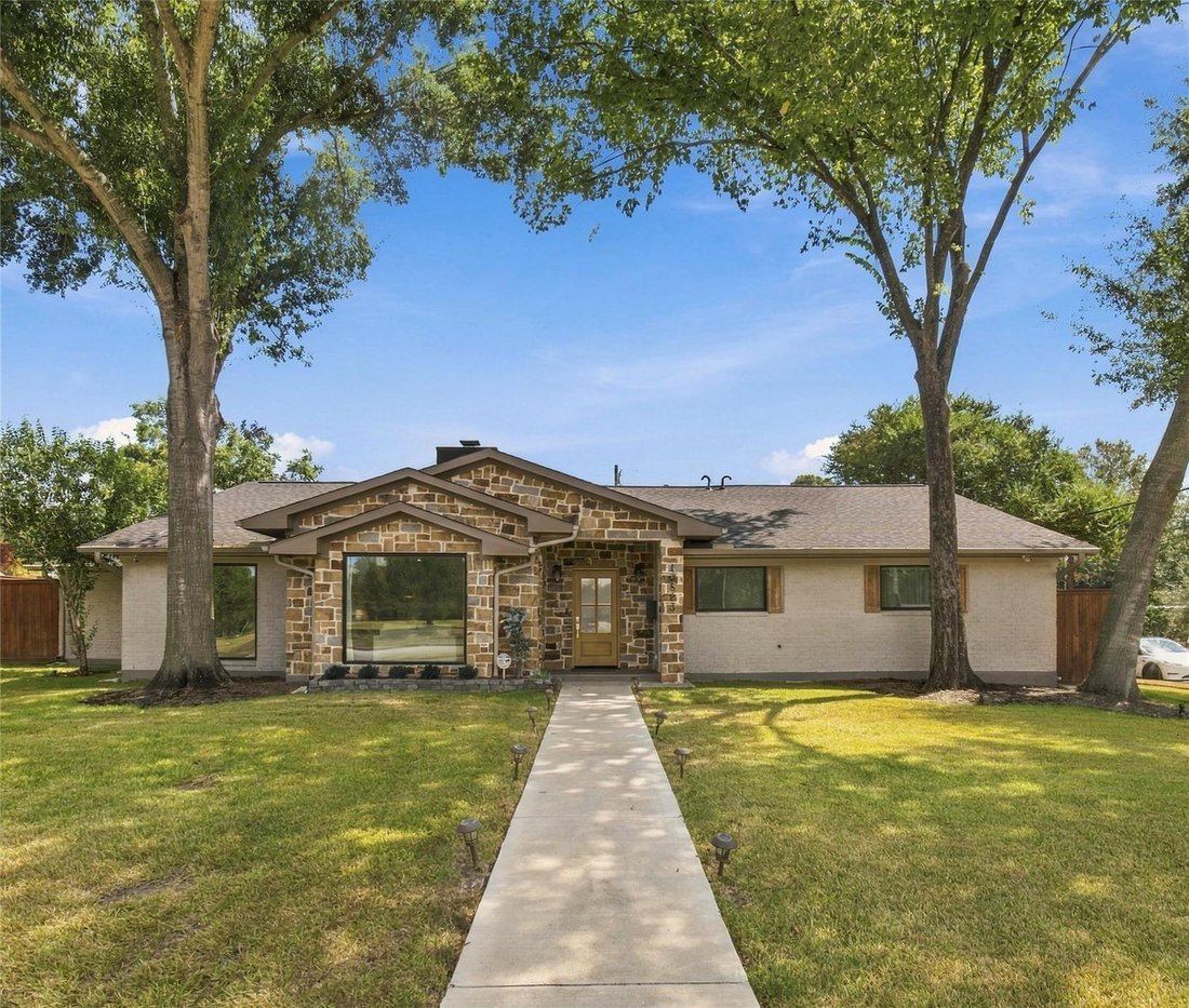House in Houston, Texas, United States 4 - 18946198