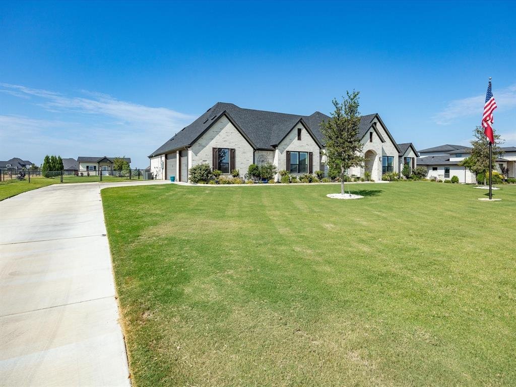 House in Granbury, Texas, United States 3 - 18949167