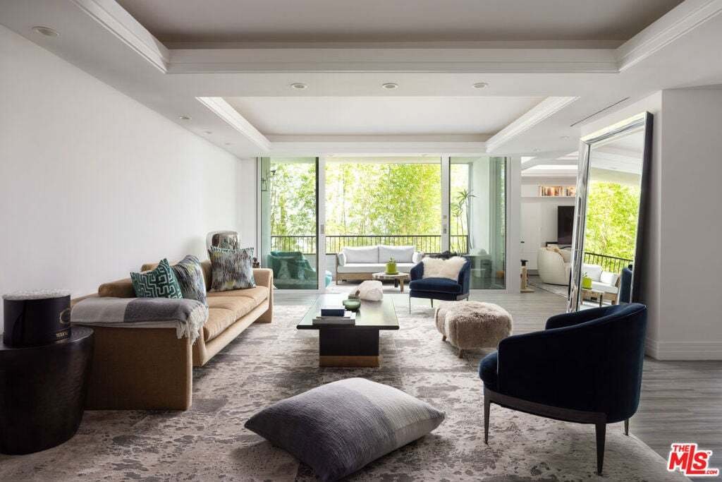Condo in Los Angeles, California, United States 3 - 18952194
