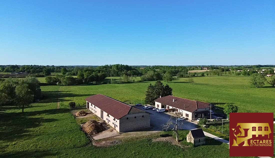 House in Jayat, Auvergne-Rhône-Alpes, France 1 - 18949684