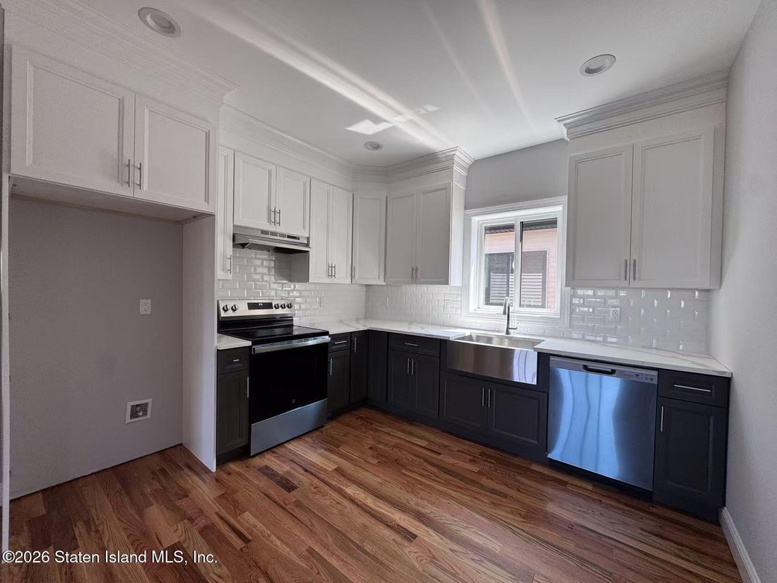 House in New York, New York, United States 2 - 18951713