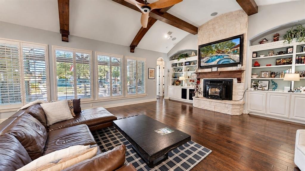 House in Granbury, Texas, United States 5 - 18946351