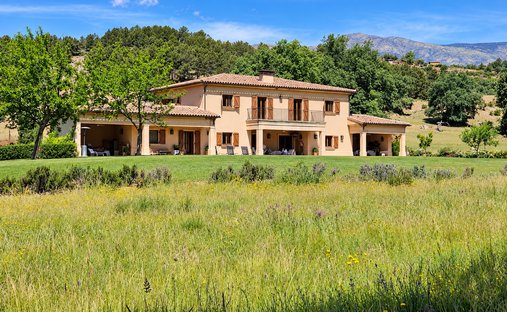 Country House in Villanueva de la Vera, Extremadura, Spain 1