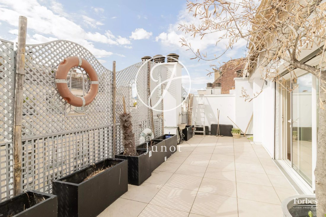 Apartment in Courcelles-Wagram, Paris 17e Arrondissement, Paris 2 - 18949531