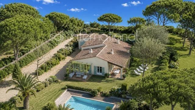 House in Zone Ouest Urbaine, Saint-Tropez, France 1 - 18437101