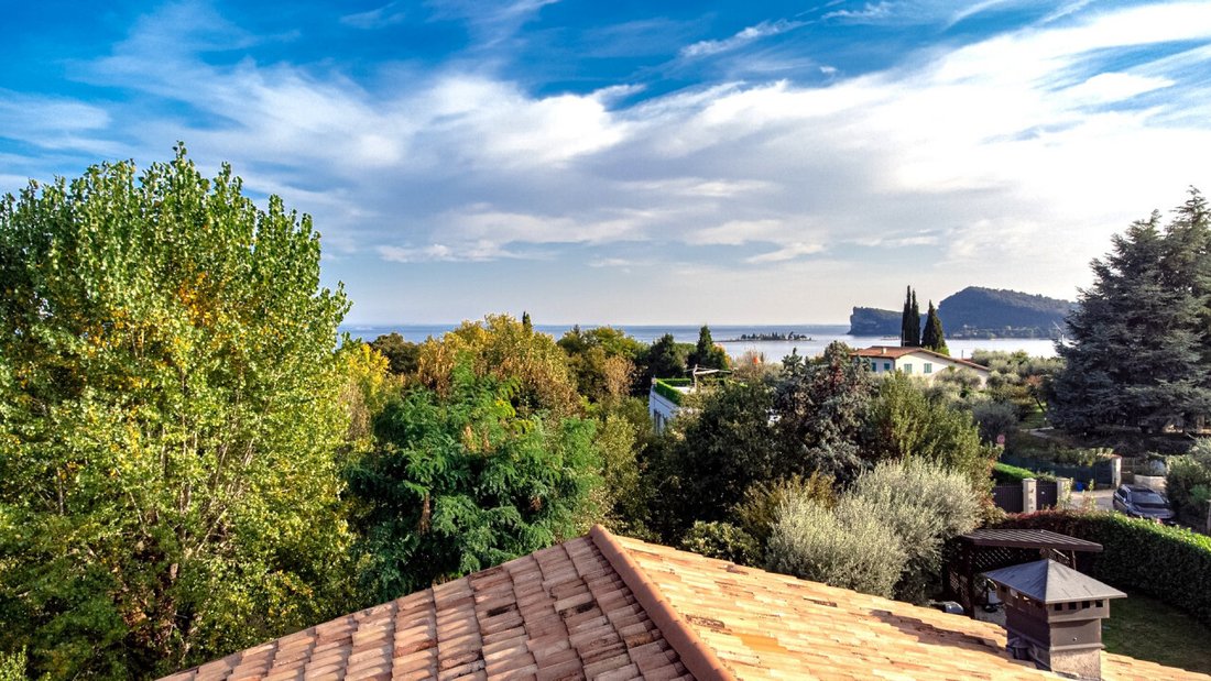 Villa in San Felice del Benaco, Lombardy, Italy 5 - 18955072