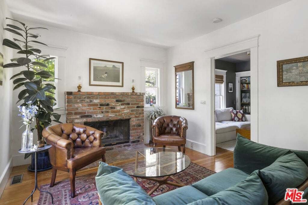 Los Angeles, California, United States 1 - 18952245