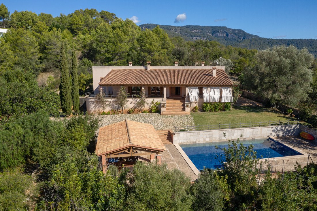 Finca in Bunyola, Balearic Islands, Spain 1 - 18954173