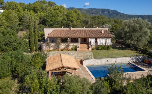 Finca in Bunyola, Balearic Islands, Spain 1