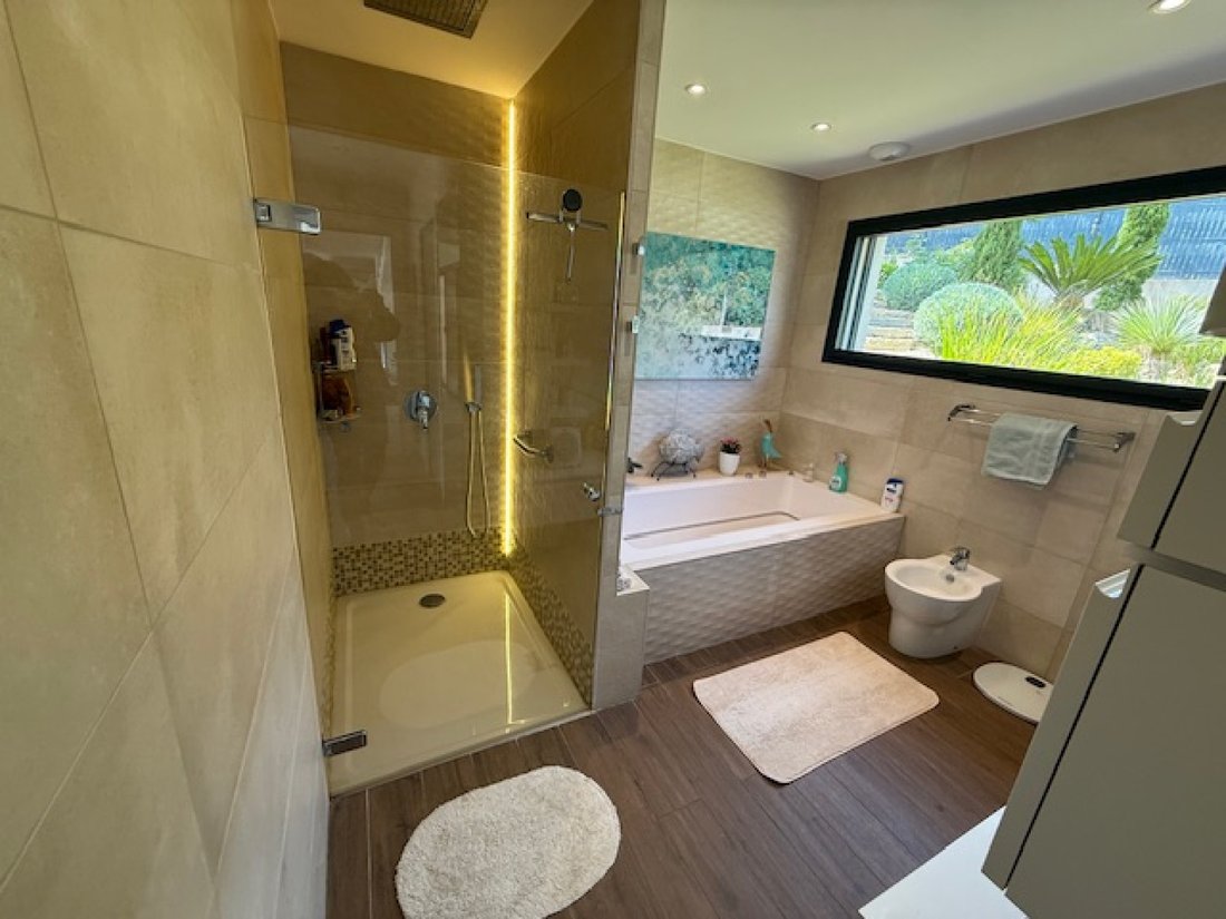 House in Bandol, Provence-Alpes-Côte d'Azur, France 5 - 18013715