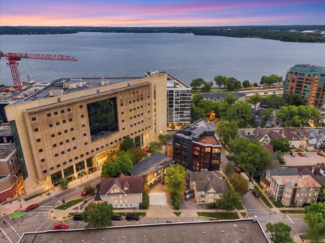Condo in Madison, Wisconsin, United States 2 - 18951901
