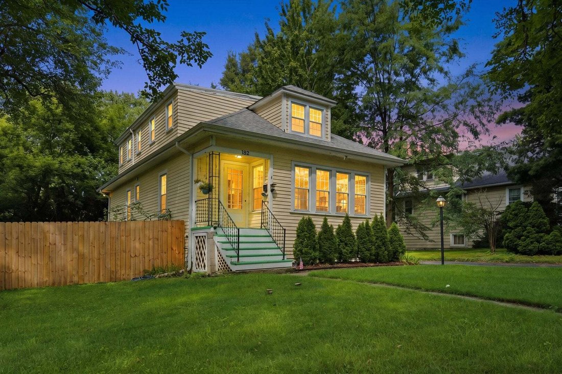 House in Hinsdale, Illinois, United States 3 - 18953367