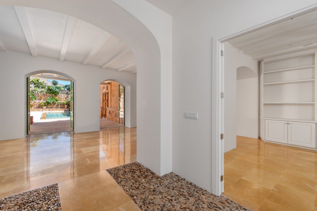 Townhouse in ses Salines, Balearic Islands, Spain 5 - 18953083