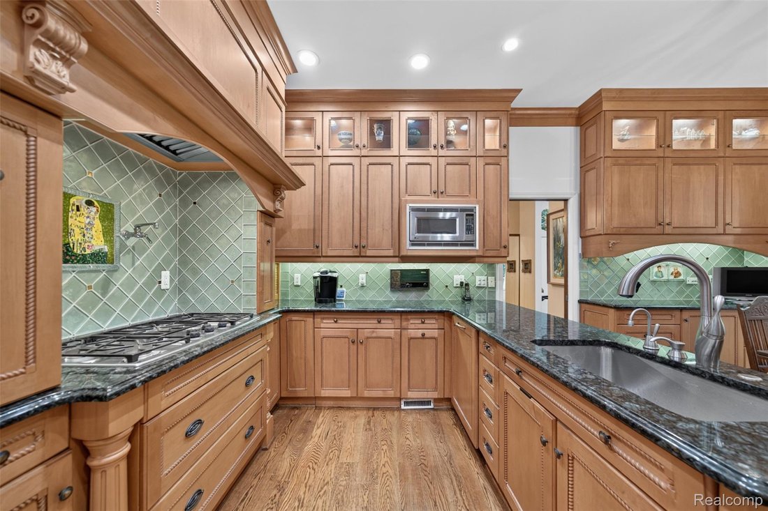 House in Bloomfield Hills, Michigan, United States 4 - 18948886