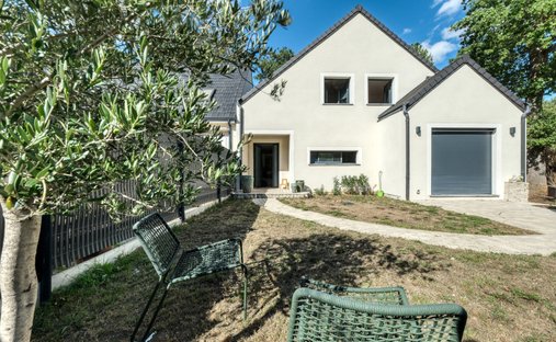 House in Forges-les-Bains, Ile-de-France, France 1