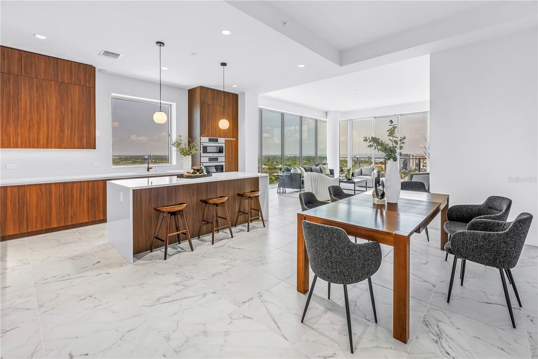 Condo in St. Petersburg, Florida, United States 5 - 18954056