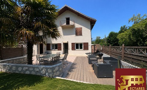 House in La Bridoire, Auvergne-Rhône-Alpes, France 1