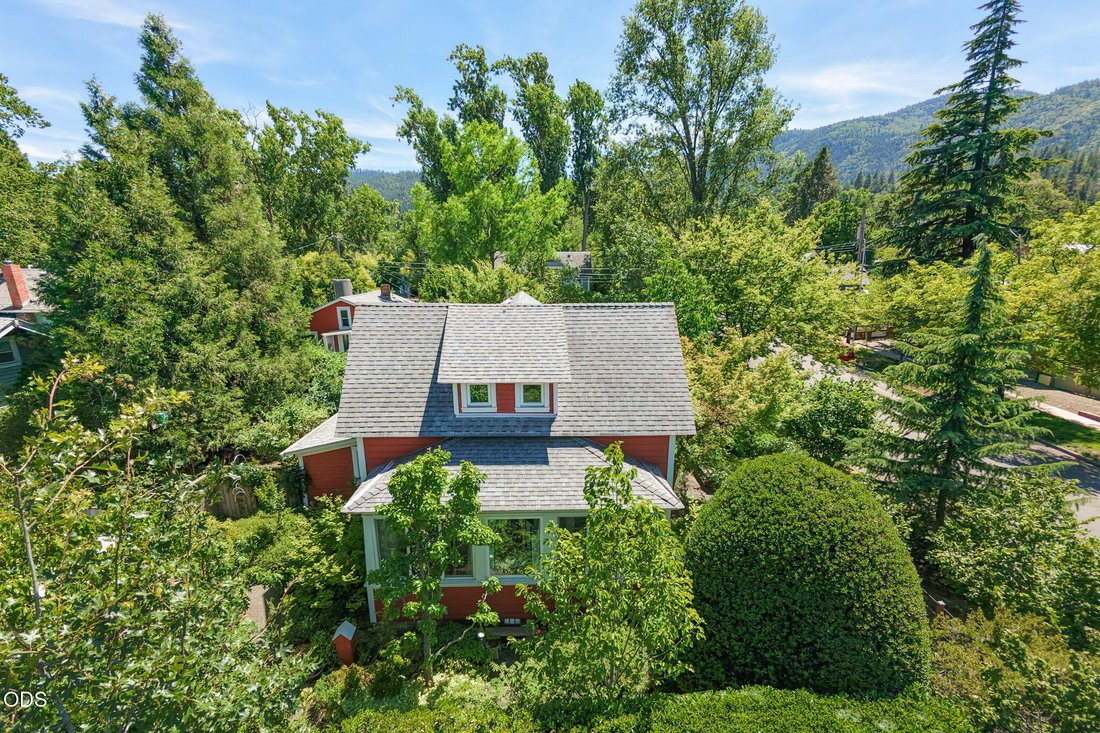 House in Ashland, Oregon, United States 1 - 18952076