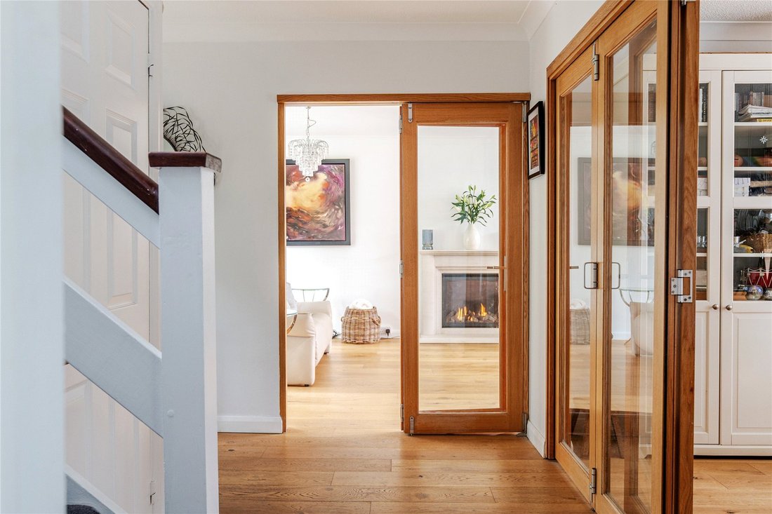 House in Horsell, Woking, England 2 - 18952278