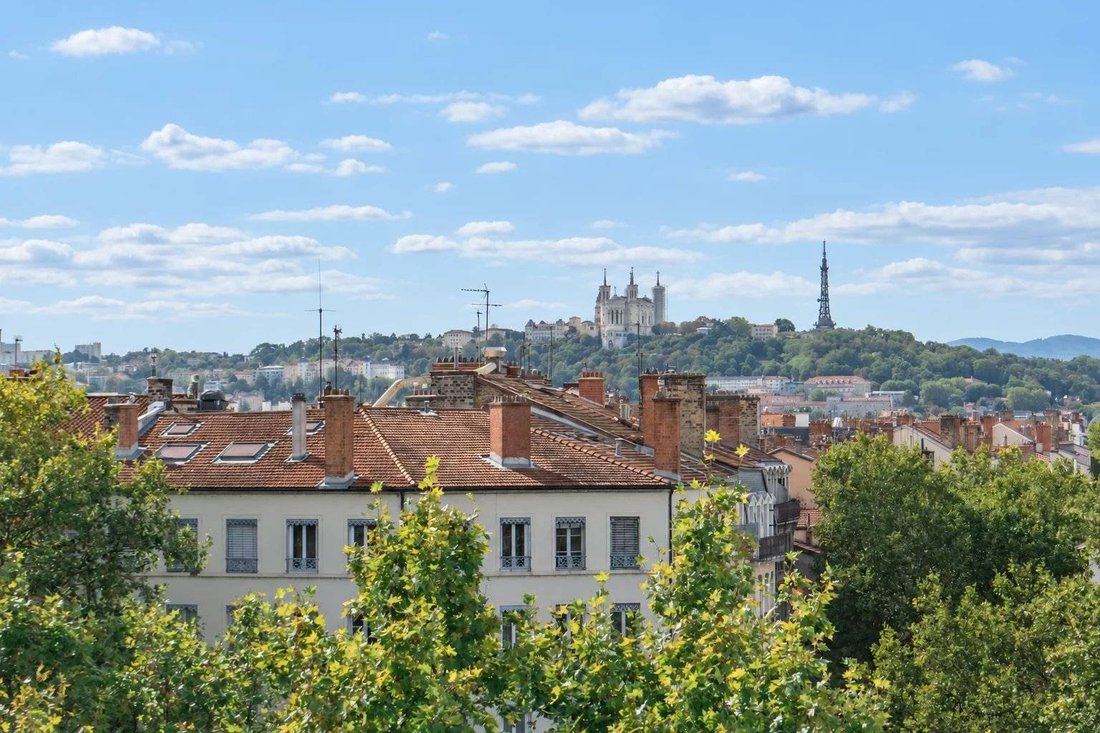 Apartment in Saint Vincent, Lyon 1er Arrondissement, Lyon 1 - 18954708