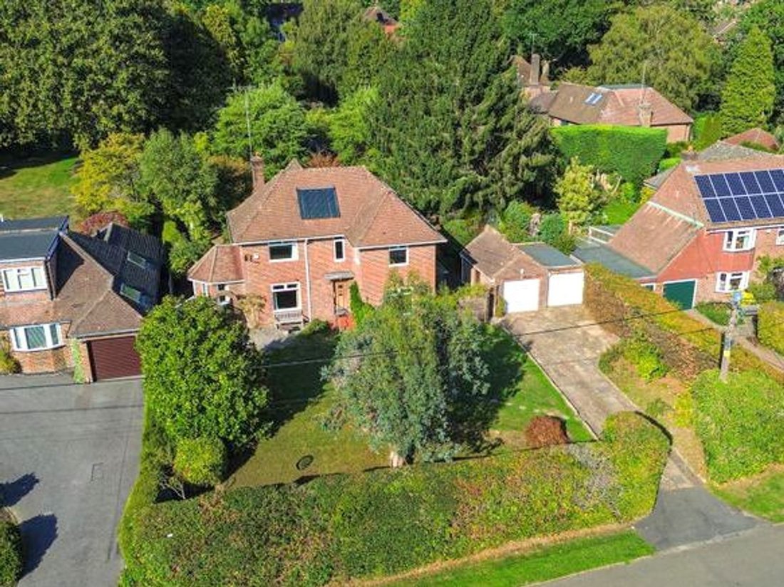 House in Lindfield, England 1 - 18949669