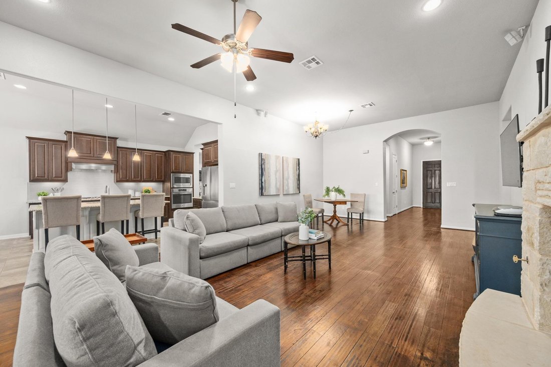 House in Georgetown, Texas, United States 3 - 18948839