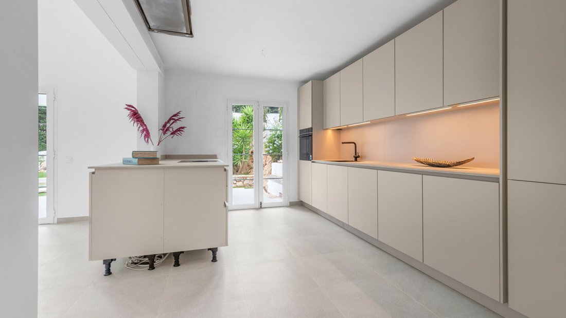 Villa in Rotes Velles, Calvia, Balearic Islands 4 - 18954699