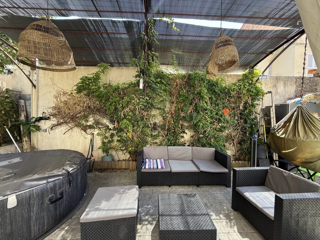 Apartment in Saint Nicolas, Cannes, France 1 - 18949709