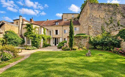 House in Senlis, Hauts-de-France, France 1