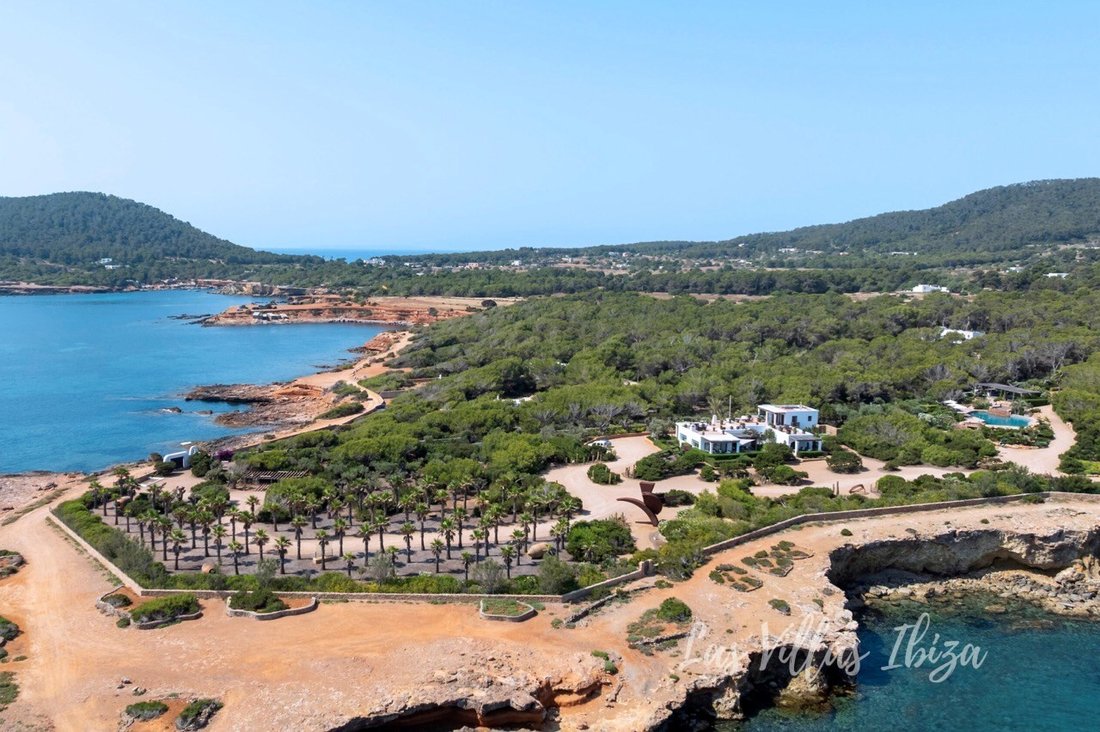 Villa in Sant Carles de Peralta, Santa Eularia des Riu, Balearic Islands 3 - 14012115