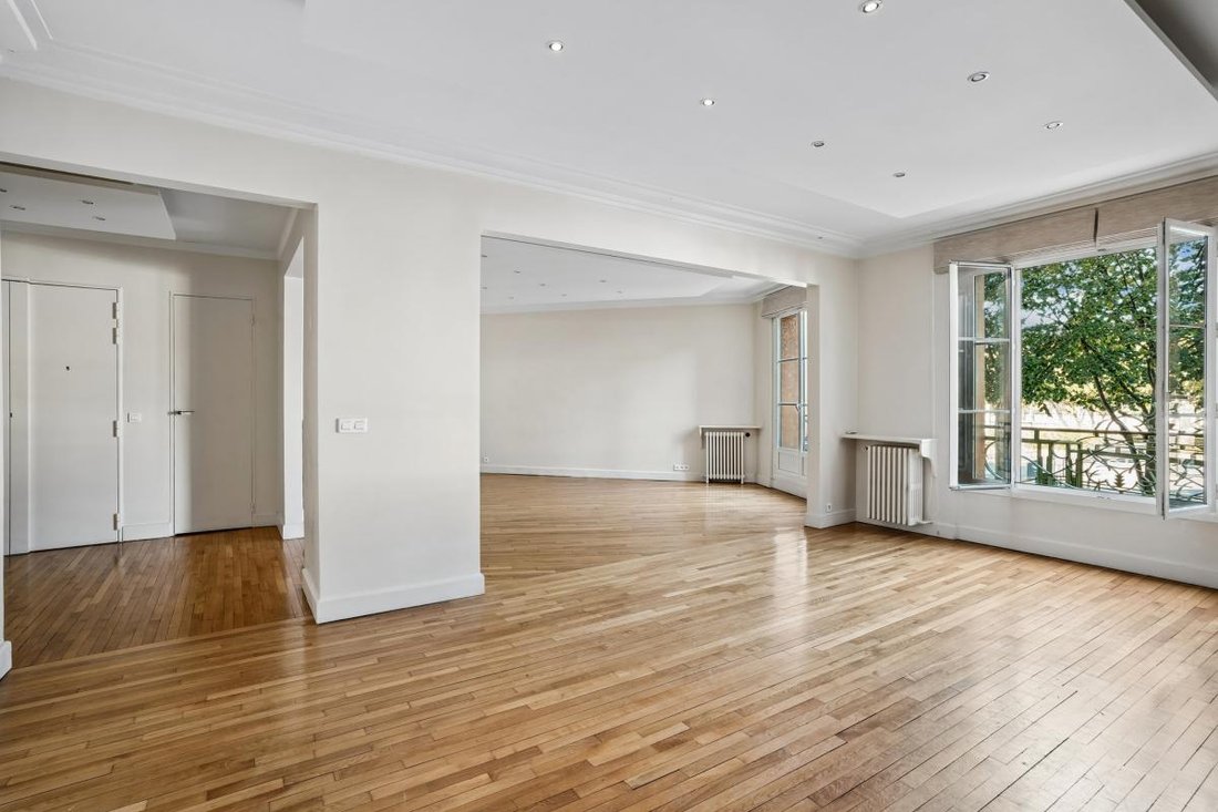 Apartment in Seine et Berges, Paris 1er Arrondissement, Paris 4 - 18841086