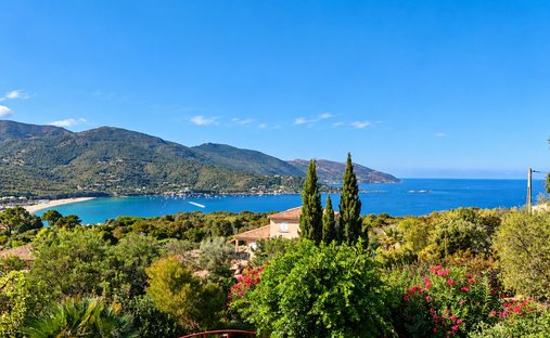 Villa in Sant'Andrea-d'Orcino, Corsica, France 1