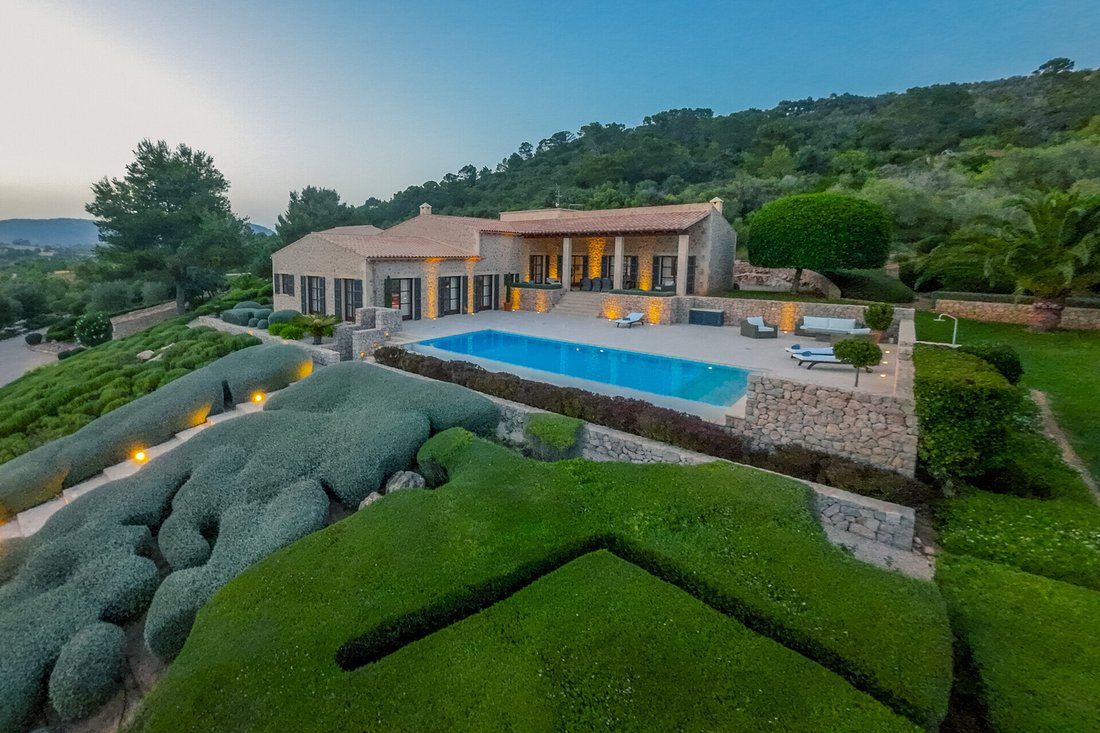 Finca in Sant Llorenc des Cardassar, Balearic Islands, Spain 1 - 18949720