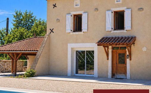House in Roquefort-sur-Garonne, Occitania, France 1