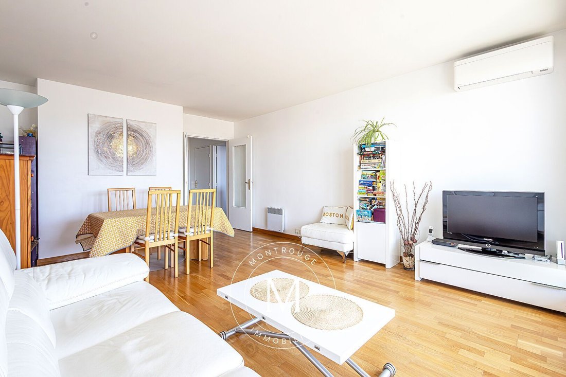 Apartment in Montrouge, Ile-de-France, France 3 - 18954601