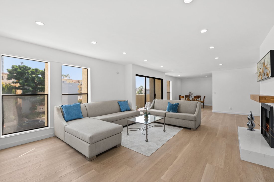 Condo in Los Angeles, California, United States 2 - 18613231