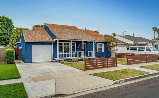 House in Signal Hill, California, United States 1