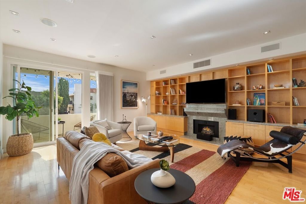 Condo in Los Angeles, California, United States 1 - 18952282