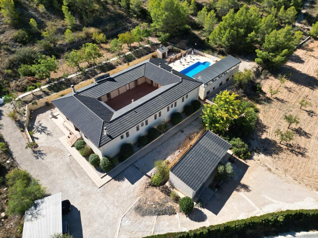 Villa in El Fondo de les Neus, Valencian Community, Spain 5 - 18949360