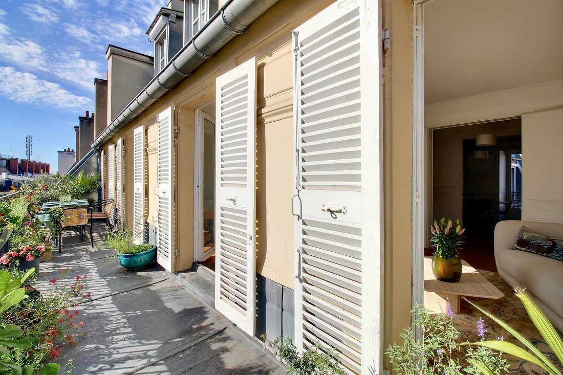 Apartment in Lorette-Martyrs, Paris 9e Arrondissement, Paris 2 - 18954596