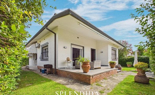 Villa in Centro, Forte dei Marmi, Tuscany 1