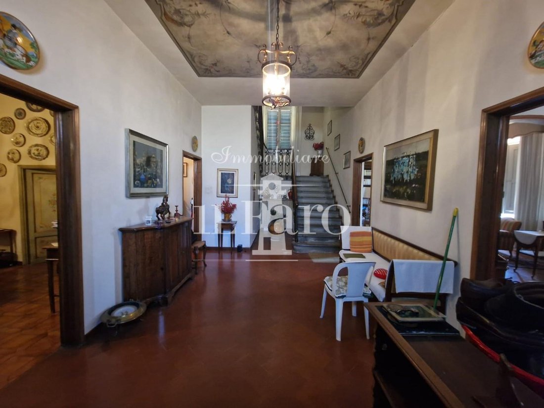 Villa in Torricella, Campi Bisenzio, Tuscany 2 - 18952415