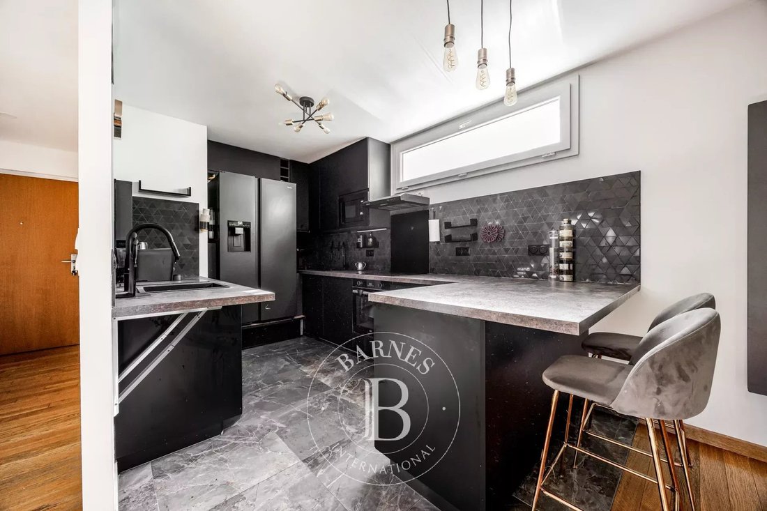 Apartment in Manin-Jaurès, Paris 19e Arrondissement, Paris 4 - 18949181