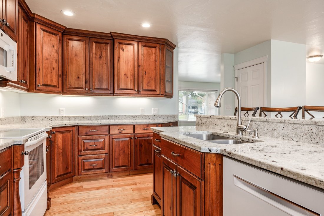 House in Sandy, Utah, United States 3 - 18950691