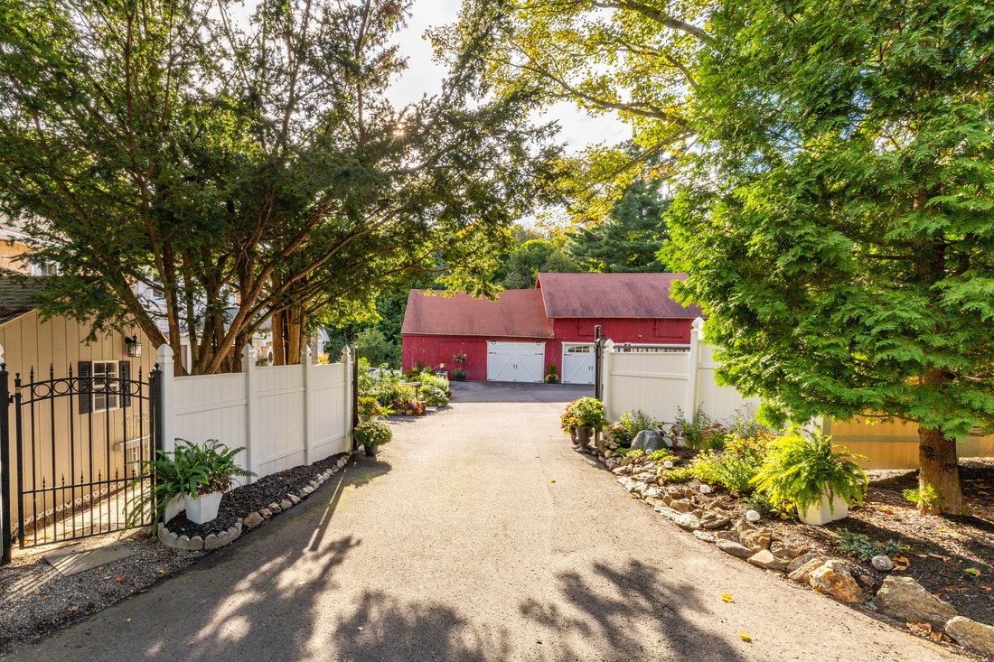 House in Wolcott, Connecticut, United States 5 - 18950758