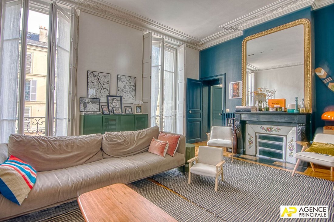 Apartment in Domaine National du Château, Versailles, France 1 - 18949601